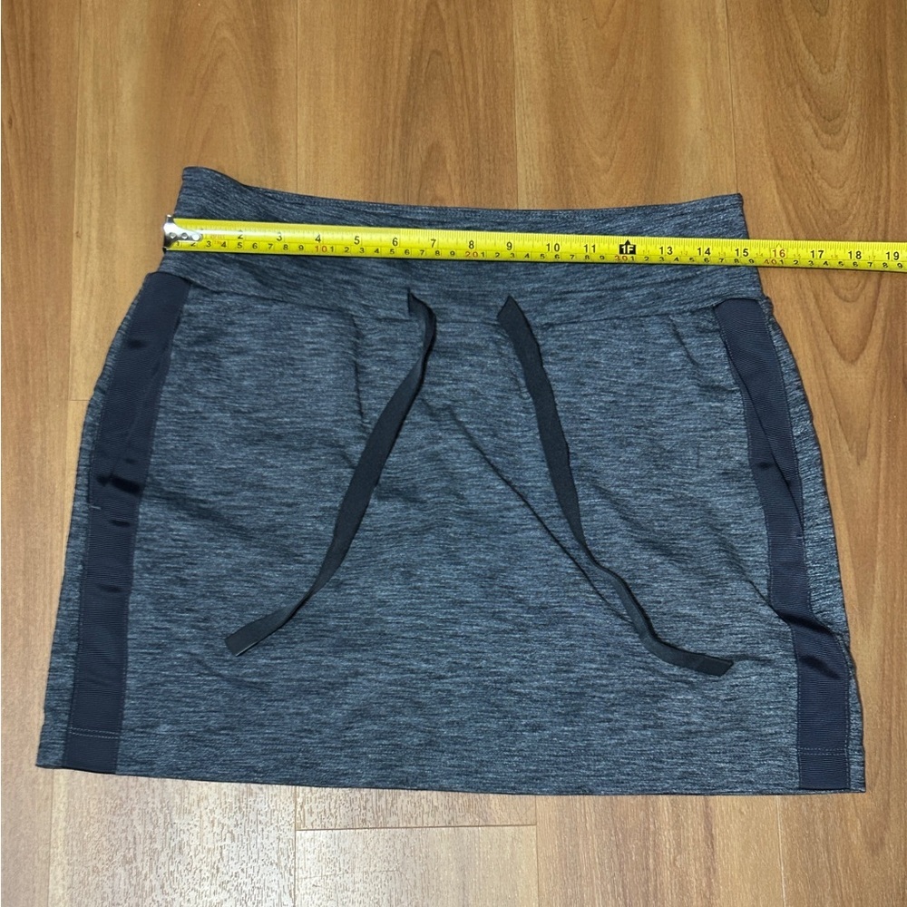 Athleta Skort Skirt Active Wear Golf Tennis Prep Gray W/Black Trim Heather SizeS - Picture 4 of 11